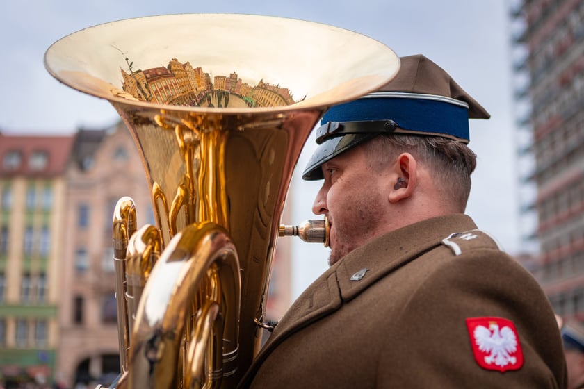 Oficjalne obchody Święta Niepodległości na wrocławskim Rynku