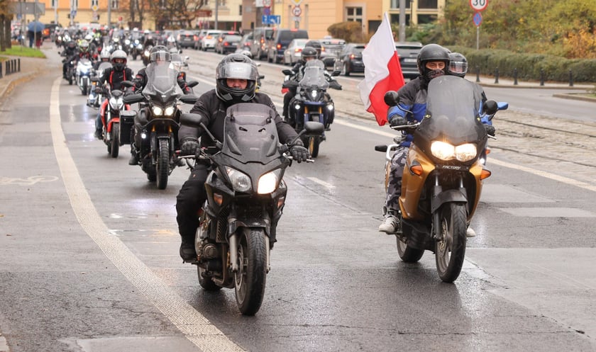 Kawalkada motocykli z okazji Święta Niepodległości we Wrocławiu, 11 listopada 2025