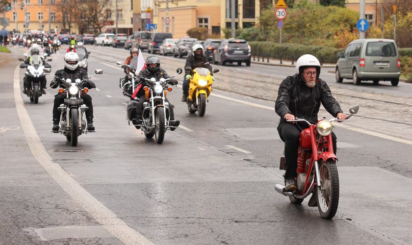Kawalkada motocykli z okazji Święta Niepodległości we Wrocławiu, 11 listopada 2025