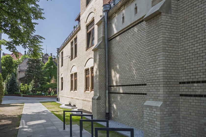 Remont sali gimnastycznej w Zespole Szkół Zawodowych nr 5 we Wrocławiu