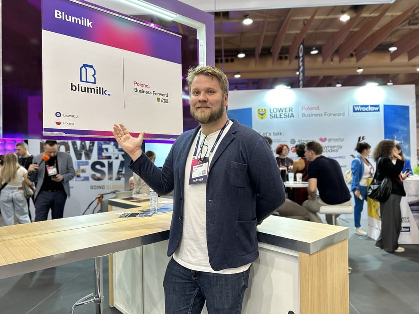 Web Summit 2025 - startupy z Wrocławia i regionu prezentują się na stoisku Dolnego Śląska