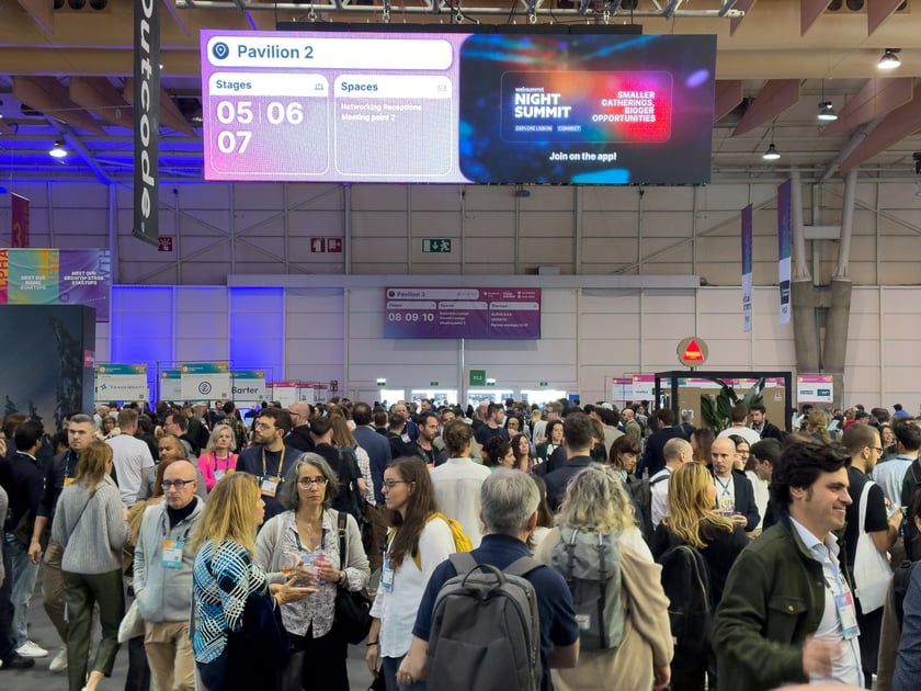 Web Summit 2025 - startupy z Wrocławia i regionu prezentują się na stoisku Dolnego Śląska