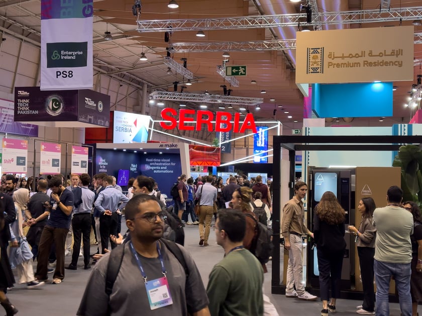 Web Summit 2025 - startupy z Wrocławia i regionu prezentują się na stoisku Dolnego Śląska