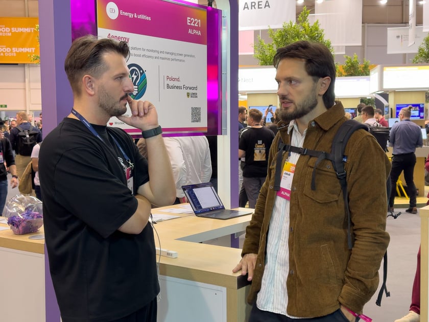 Web Summit 2025 - startupy z Wrocławia i regionu prezentują się na stoisku Dolnego Śląska