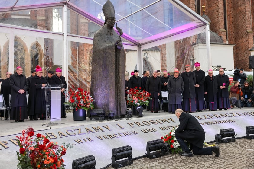 Obchody 60. rocznicy ogłoszenia Orędzia biskupów polskich do biskupów niemieckich we Wrocławiu