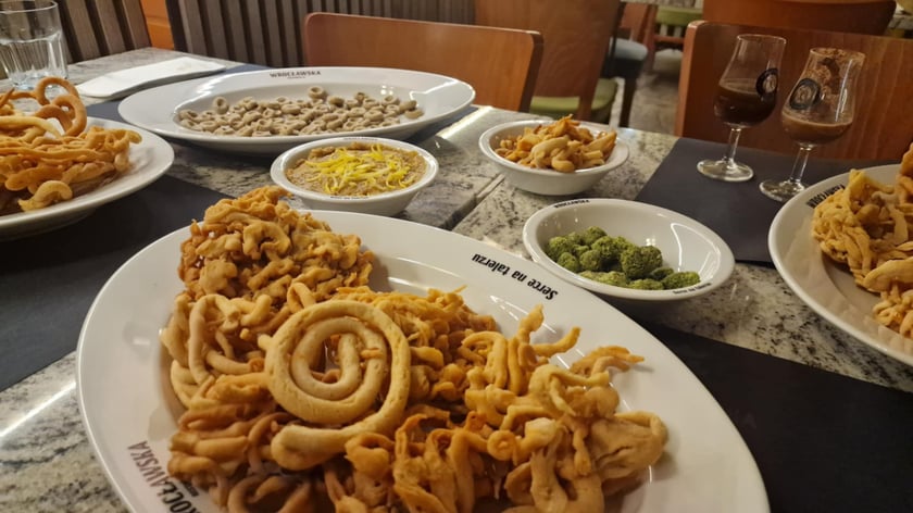 Studenci odtwarzają staropolskie przepisy kulinarne