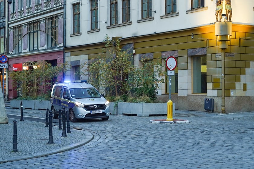 Plac Solny w dniu otwarcia Wrocławskiego Jarmarku Bożonarodzeniowego, 21 listopada 2025