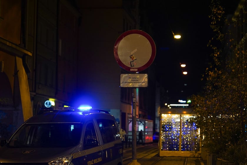 Plac Solny w dniu otwarcia Wrocławskiego Jarmarku Bożonarodzeniowego, 21 listopada 2025