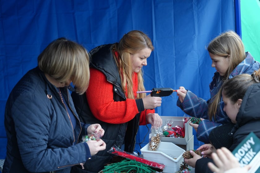 Powiększ obraz: Piknik w PSZOK-u pod hasłem „Wesołych Segregacji i Szczęśliwego Upcyclingu” zorganizowany przez spółkę Ekosystem