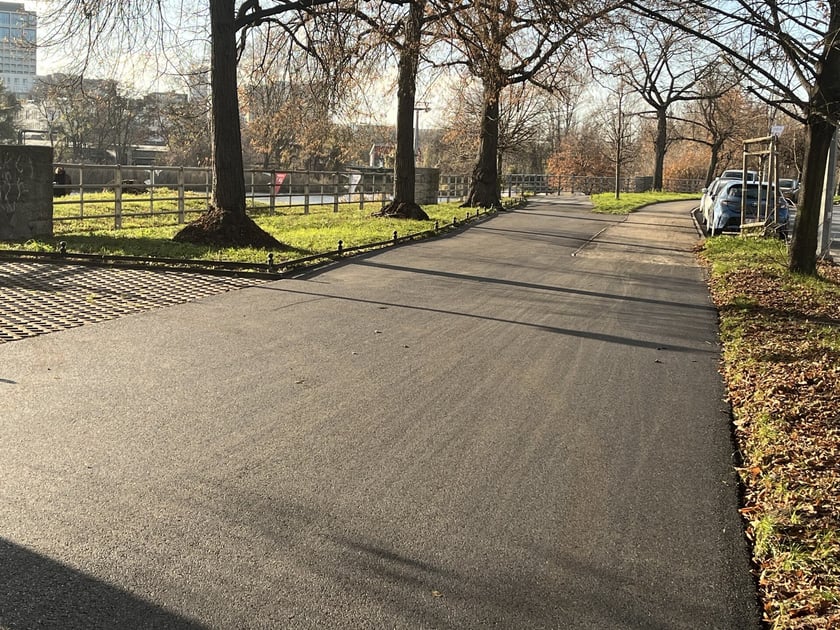 Powiększ obraz: Wyremontowana ścieżka rowerowa i chodnik na wybrzeżu Wyspiańskiego.