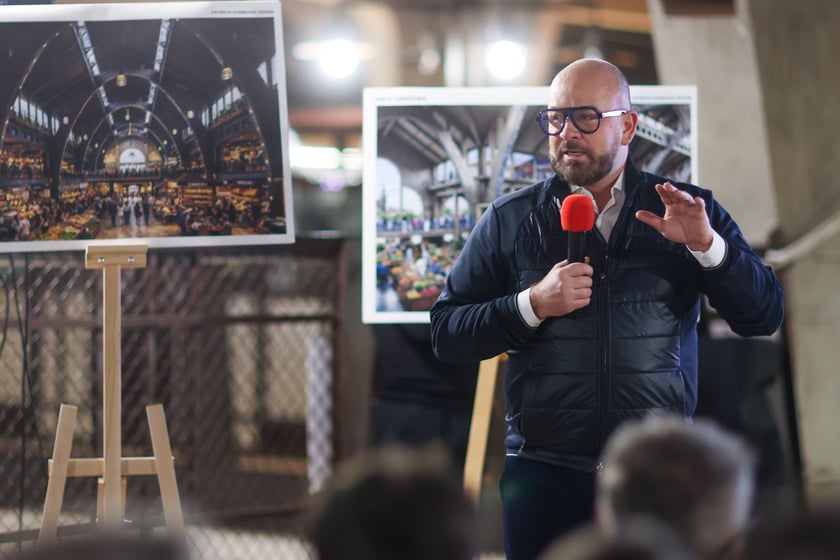 Jacek Sutryk, prezydent Wrocławia. Spotaknie władz i przedstawicieli miasta z kupcami Hali Targowej - 20 stycznia 2026