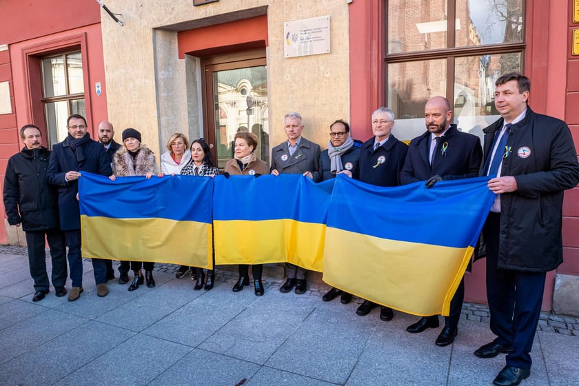 Dodatkowe miejsca noclegowe powstały m.in. w galerii BWA na Dworcu Głównym