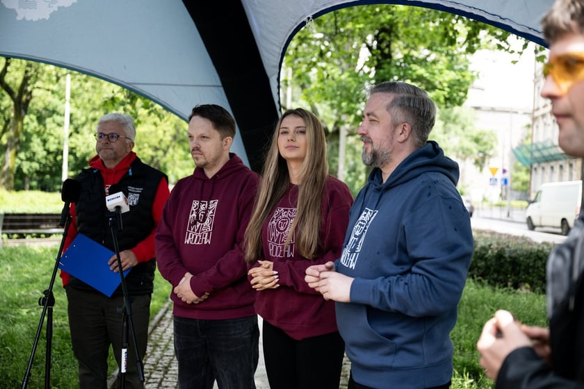 Nowe krasnale na skwerze przy ul. Wincentego