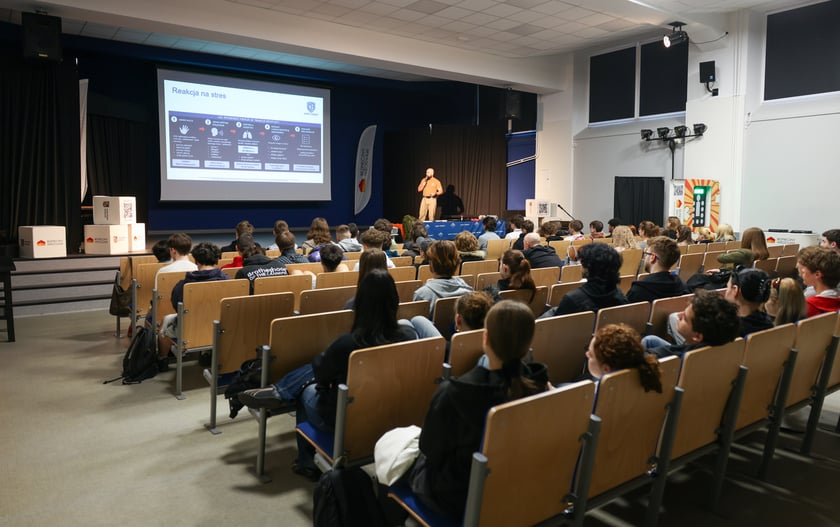 Szkolenie w ramach programu Bezpieczny Wrocław w ZS nr 1 we Wrocławiu