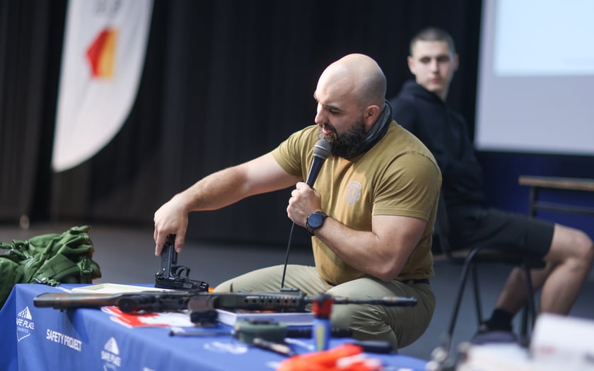 Szkolenie w ramach programu Bezpieczny Wrocław w ZS nr 1 we Wrocławiu