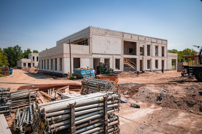 Budowa nowego Centrum Zdrowia Psychicznego dla Dzieci i Młodzieży przy ul. Koszarowej we Wrocławiu, 29 czerwca 2026 r.