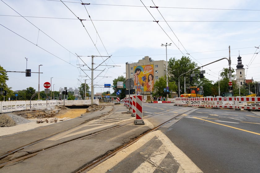 Remont torowiska na ulicy Traugutta w rejonie skrzyżowania z Krasińskiego