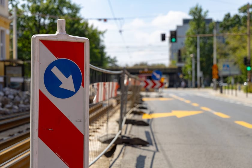 Remont torowiska na ulicach Peronowej i Stawowej