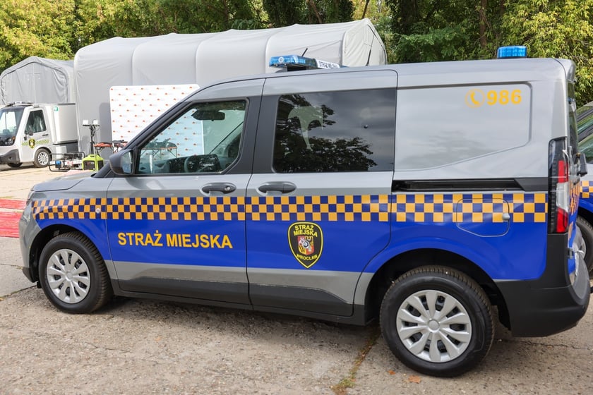 Prezentacja nowych pojazdów i specjalistycznego sprzętu Straży Miejskiej Wrocławia.