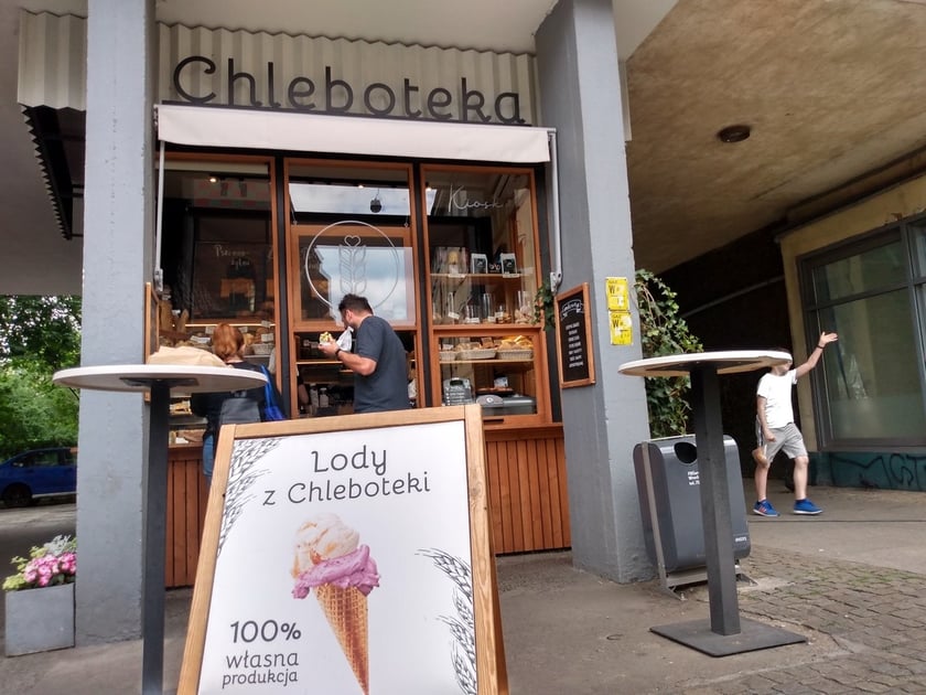 W sieci piekarń Chleboteka, oprócz smacznego pieczywa kupimy świetne lody.