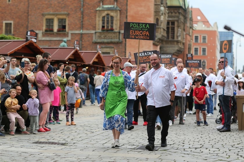 Europa na widelcu 2022 Wrocław, parada kucharzy