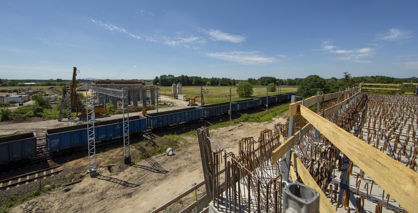 wiadukt kolejowy obwodnica Leśnicy