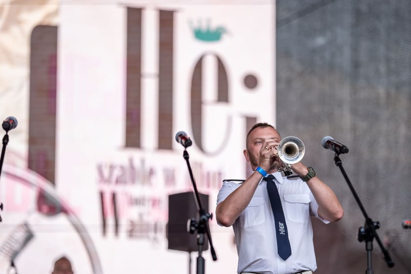 Koncert ?Hej szable w dłoń!? poświęcony Andrzejowi Waligórskiemu na Rynku we Wrocławiu, 26.06.2022 r.