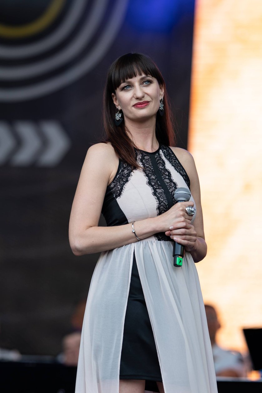 Koncert ?Hej szable w dłoń!? poświęcony Andrzejowi Waligórskiemu na Rynku we Wrocławiu, 26.06.2022 r.