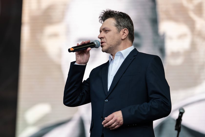 Koncert ?Hej szable w dłoń!? poświęcony Andrzejowi Waligórskiemu na Rynku we Wrocławiu, 26.06.2022 r.