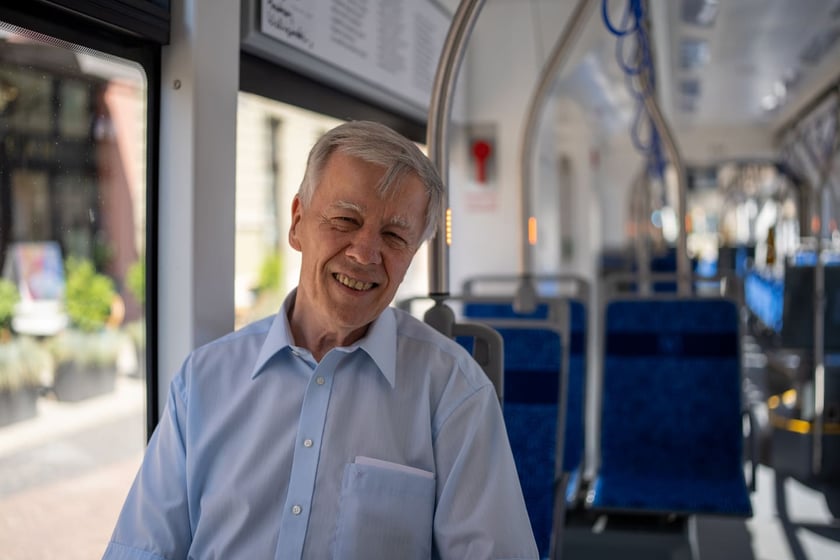 Wrocław pamięta o Andrzeju Waligórskim: tramwaj jego imienia i  wrocławski krasnal, 26.06.2022 r.