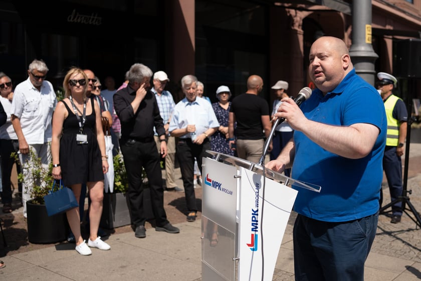 Wrocław pamięta o Andrzeju Waligórskim: tramwaj jego imienia i  wrocławski krasnal, 26.06.2022 r.