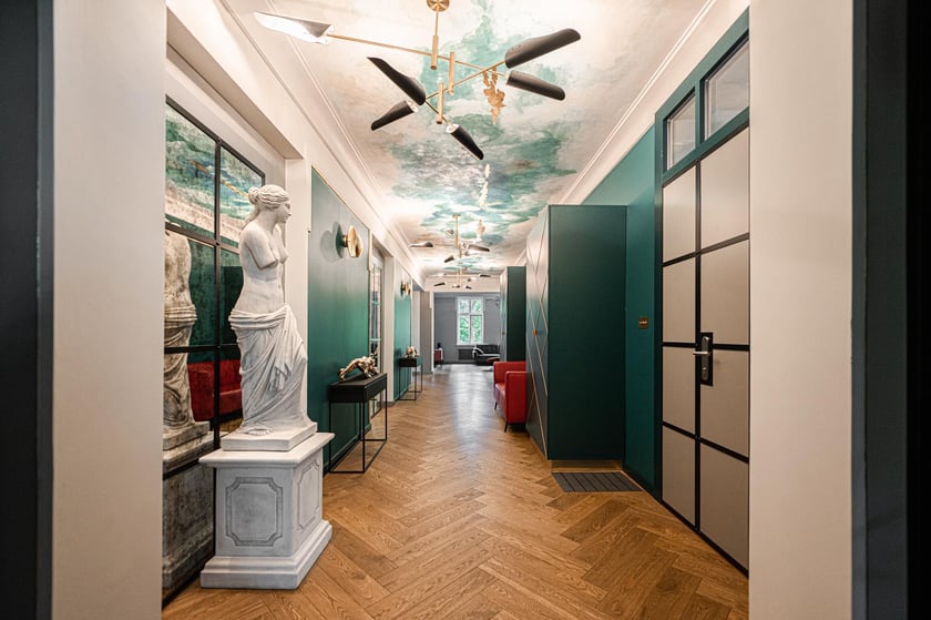 Apartament w willi przy ul. Krzyckiej. Cena: 3 199 000 zł. Powierzchnia: 184 m2