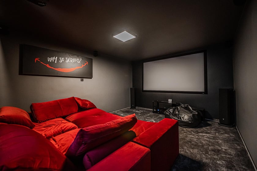 Apartament w willi przy ul. Krzyckiej. Cena: 3 199 000 zł. Powierzchnia: 184 m2