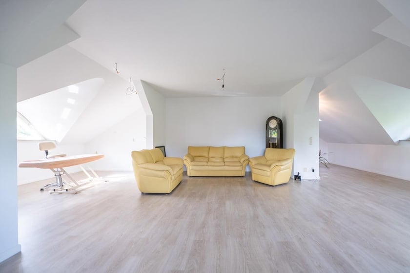 Willa na ul. Gałczyńskiego. Cena: 4 800 000 złotych. Powierzchnia: 367 m2