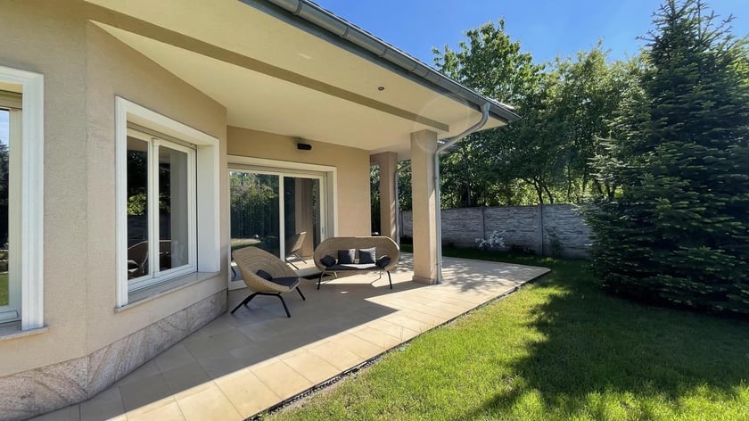 Willa na ul. Gałczyńskiego. Cena: 4 800 000 złotych. Powierzchnia: 367 m2