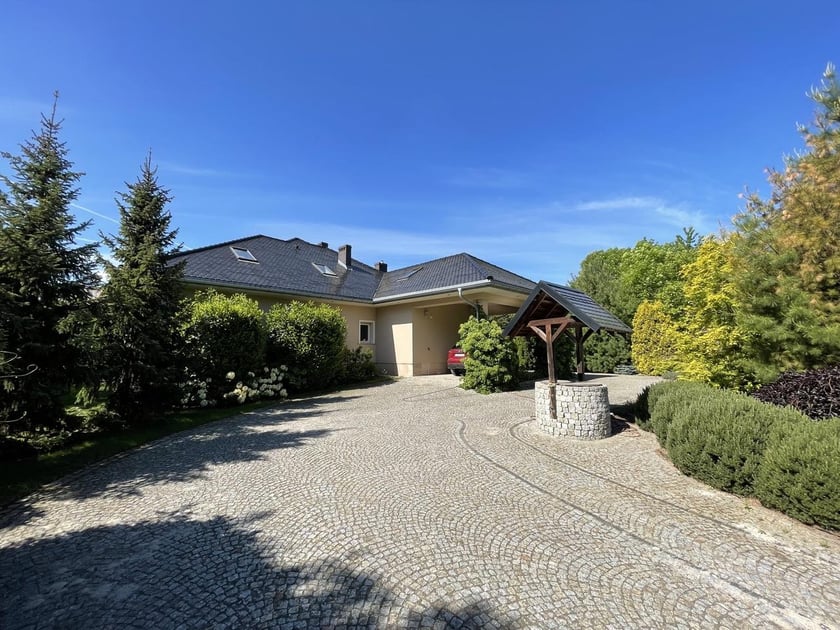 Willa na ul. Gałczyńskiego. Cena: 4 800 000 złotych. Powierzchnia: 367 m2