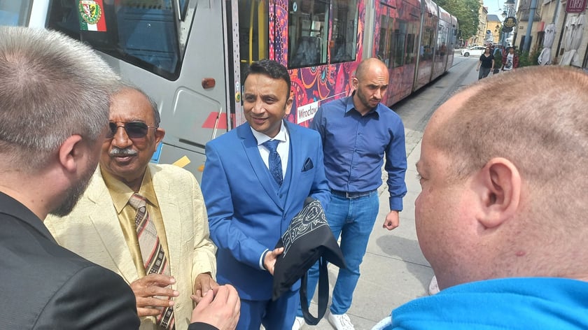 Hindusi dziękują za wrocławski tramwaj Dobrego Maharadży, 7.07.2022 r.