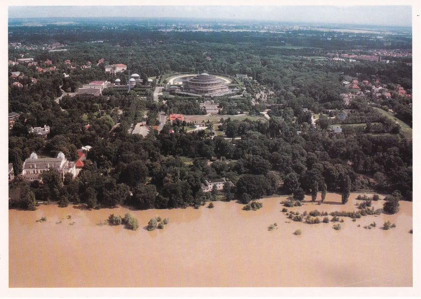 Hala Stulecia, Wrocław, powódź 1997, zdjęcia z helikoptera