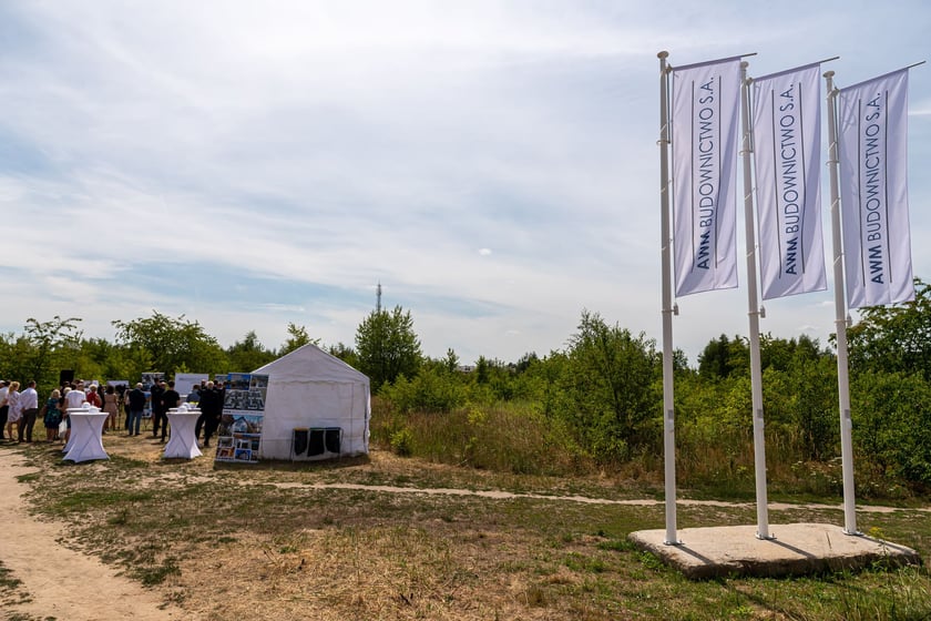Podpisano umowę na realizację zespołu szkolno-przedszkolnego przy ul. CYnamonowej