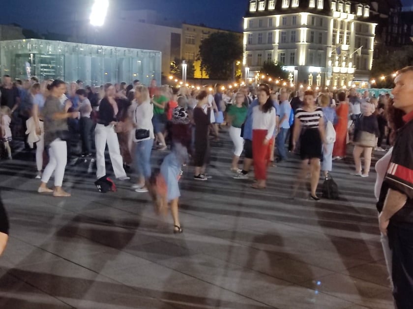 Wrocławska Potańcówka na placu Wolności 6 sierpnia