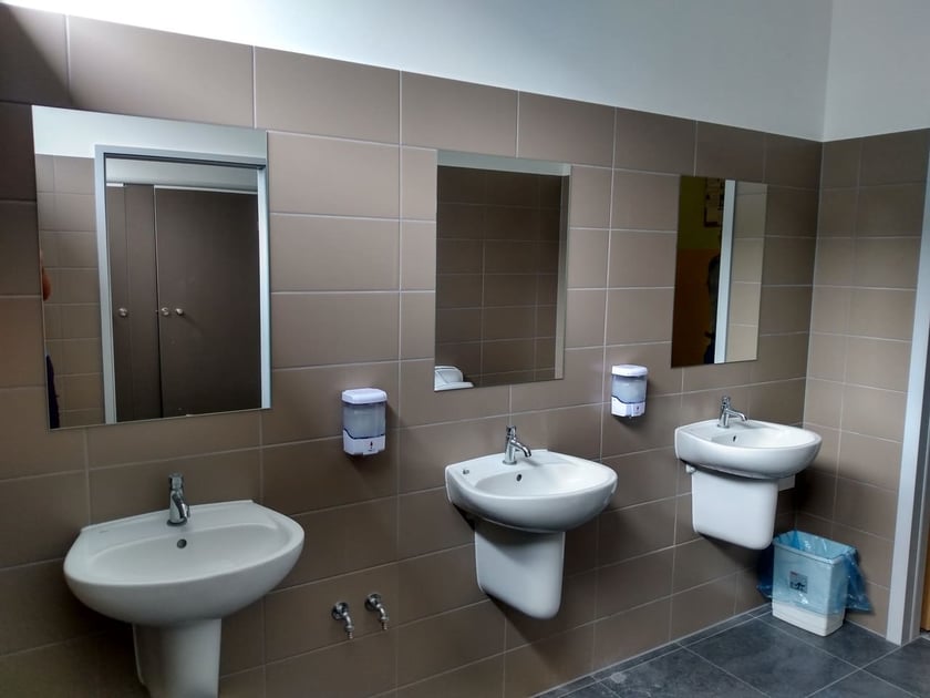 Prace związane z sanitariami zakończą się w I poł. września br. roku