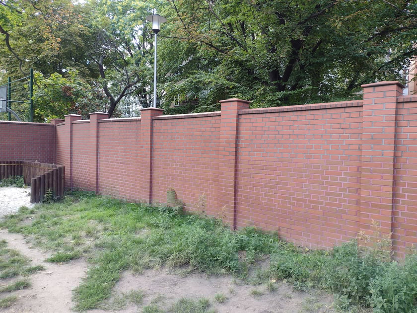 Podwórko na Nadodrzu, przy placu Świętego Macieja, po remoncie