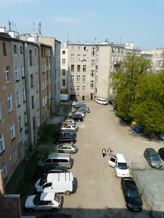 Podwórko na Nadodrzu po remoncie