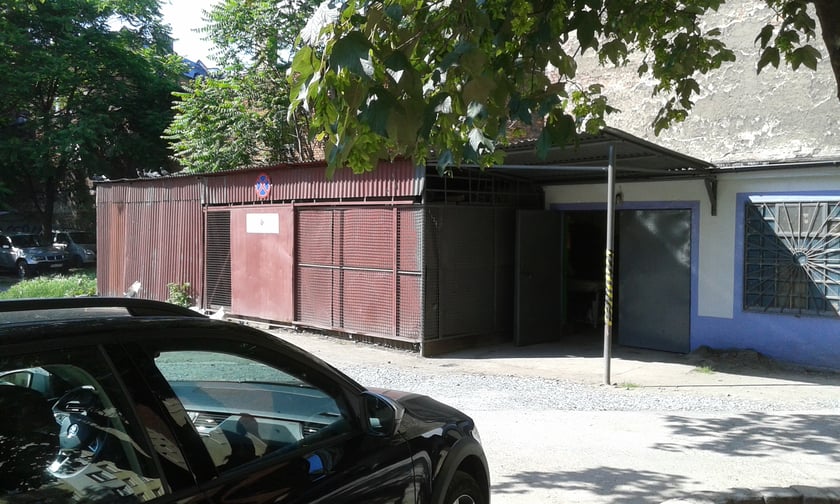 Podwórko na Nadodrzu, przy placu Świętego Macieja, przed remontem