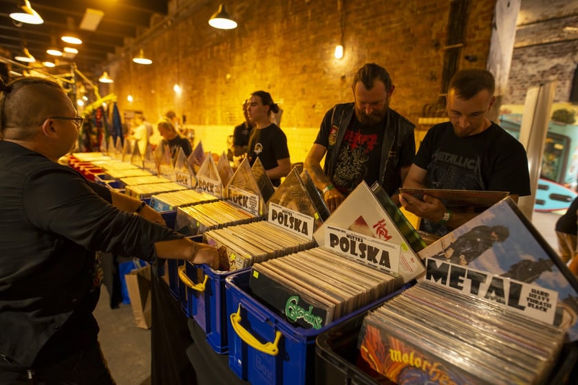 W Browarze Mieszczańskim na zwiedzających czeka kilkadziesiąt pojazdów (samochodów i bike?ów), blisko 50 wystawców z różnych branż, koncerty na żywo, plebiscyty ?best bike? i ?best car?, oraz wiele innych atrakcji