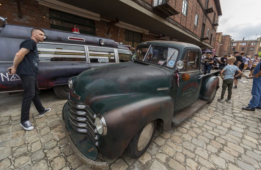 W Browarze Mieszczańskim na zwiedzających czeka kilkadziesiąt pojazdów (samochodów i bike?ów), blisko 50 wystawców z różnych branż, koncerty na żywo, plebiscyty ?best bike? i ?best car?, oraz wiele innych atrakcji