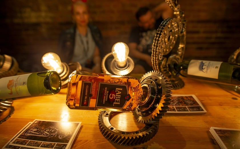 W Browarze Mieszczańskim na zwiedzających czeka kilkadziesiąt pojazdów (samochodów i bike?ów), blisko 50 wystawców z różnych branż, koncerty na żywo, plebiscyty ?best bike? i ?best car?, oraz wiele innych atrakcji