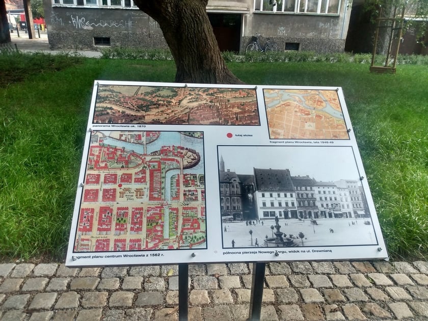 Podwórko otoczone: pl. Nowy Targ, pl. Nankiera i ul. Jodłową przeszło gruntowny remont