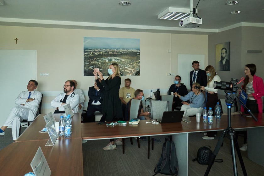 Konferencja z okazji pionierskiego zabiegu w USK we Wrocławiu