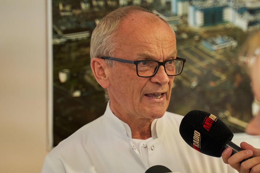 Konferencja z okazji pionierskiego zabiegu w USK we Wrocławiu